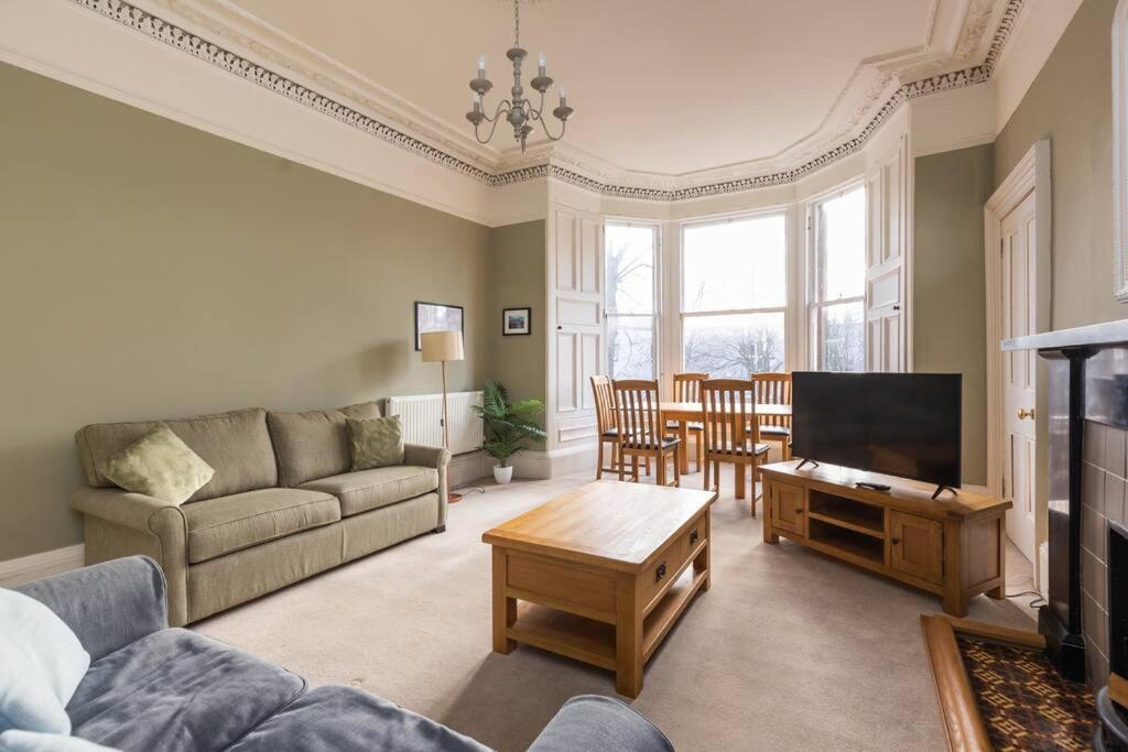 Stunning 3 Bedroom Flat In Bruntsfield Эдинбург Экстерьер фото